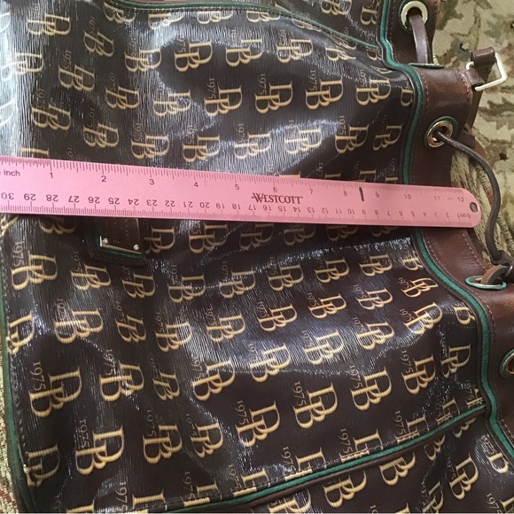 Dooney & Bourke Sutton bag - Picture 4 of 9